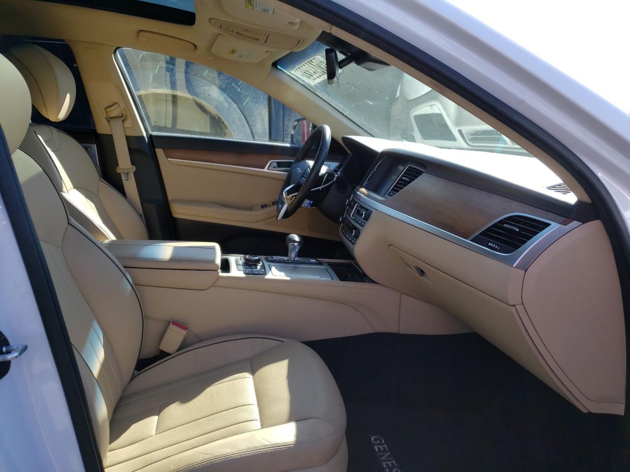Photo 5 from auction – 2018 GENESIS G80 ULTIMA with VIN KMHGN4JF5JU240810