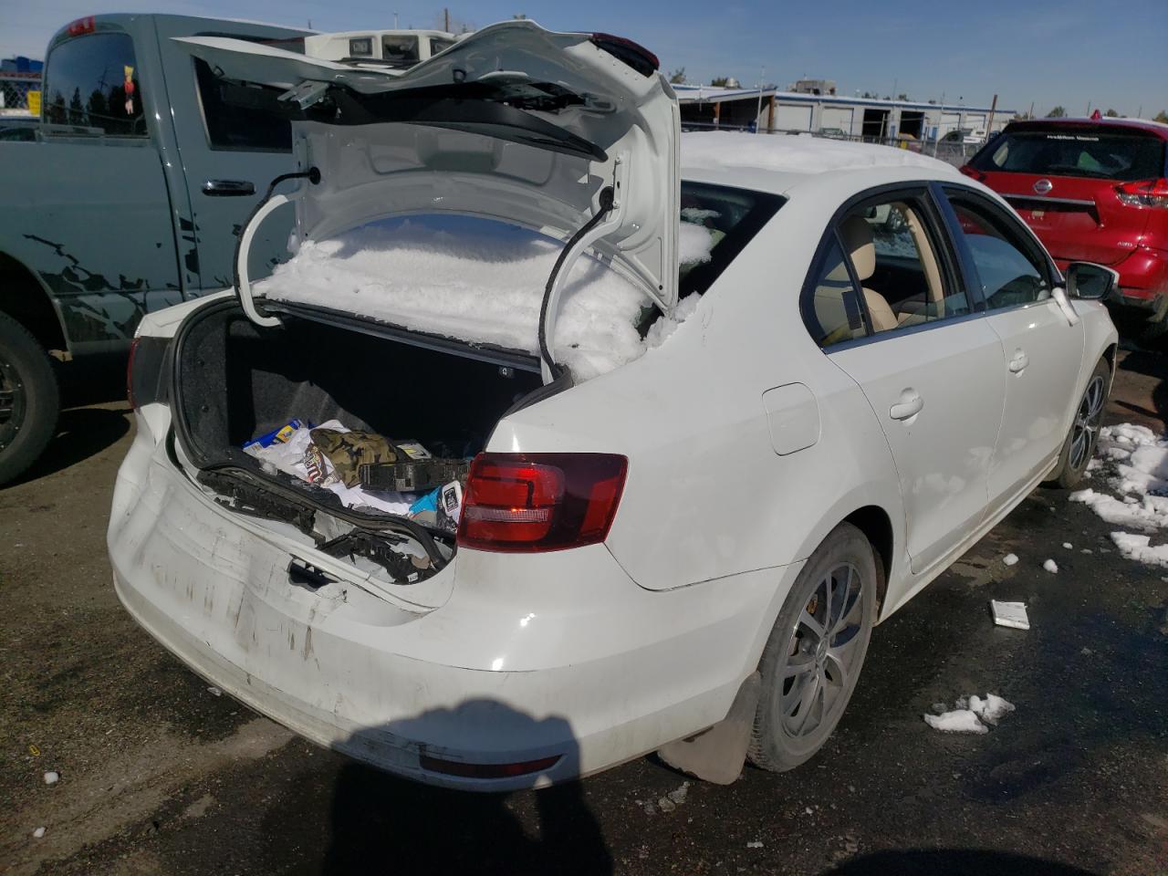 Photo 4 from auction – 2018 VOLKSWAGEN JETTA SE with VIN 3VWDB7AJ2JM253344