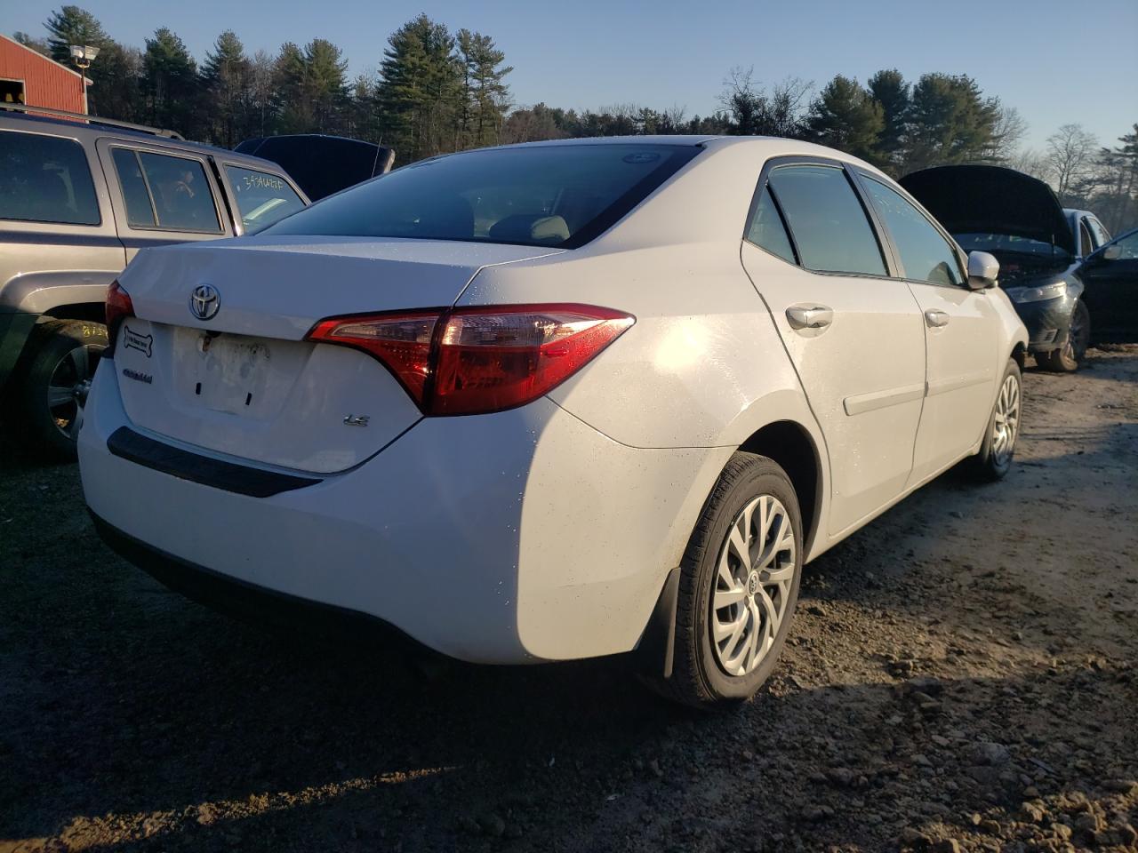 Photo 4 from auction – 2019 TOYOTA COROLLA L with VIN 2T1BURHE1KC138138