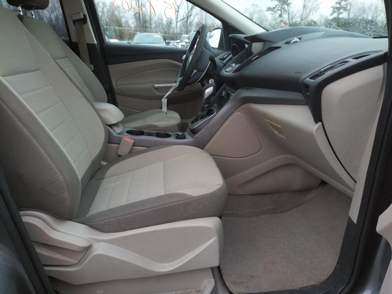 Photo 5 from auction – 2014 FORD ESCAPE SE with VIN 1FMCU0GX5EUA57570
