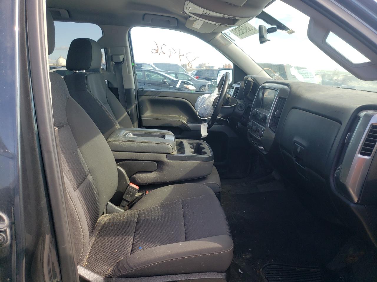 Photo 5 from auction – 2017 CHEVROLET SILVERADO with VIN 3GCUKREC4HG448655