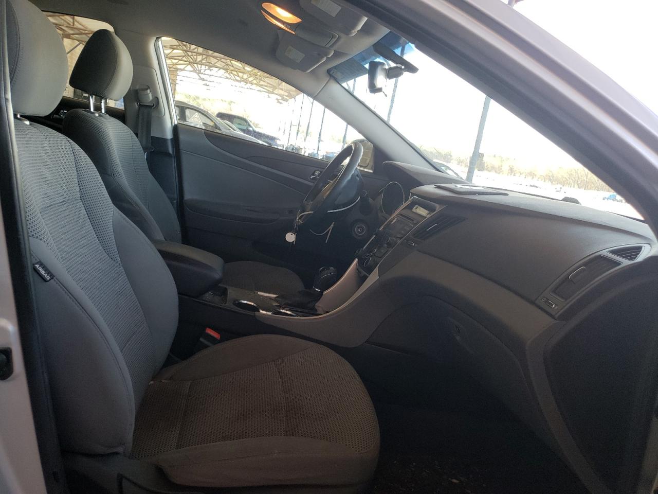 Photo 5 from auction – 2012 HYUNDAI SONATA GLS with VIN 5NPEB4AC3CH404059