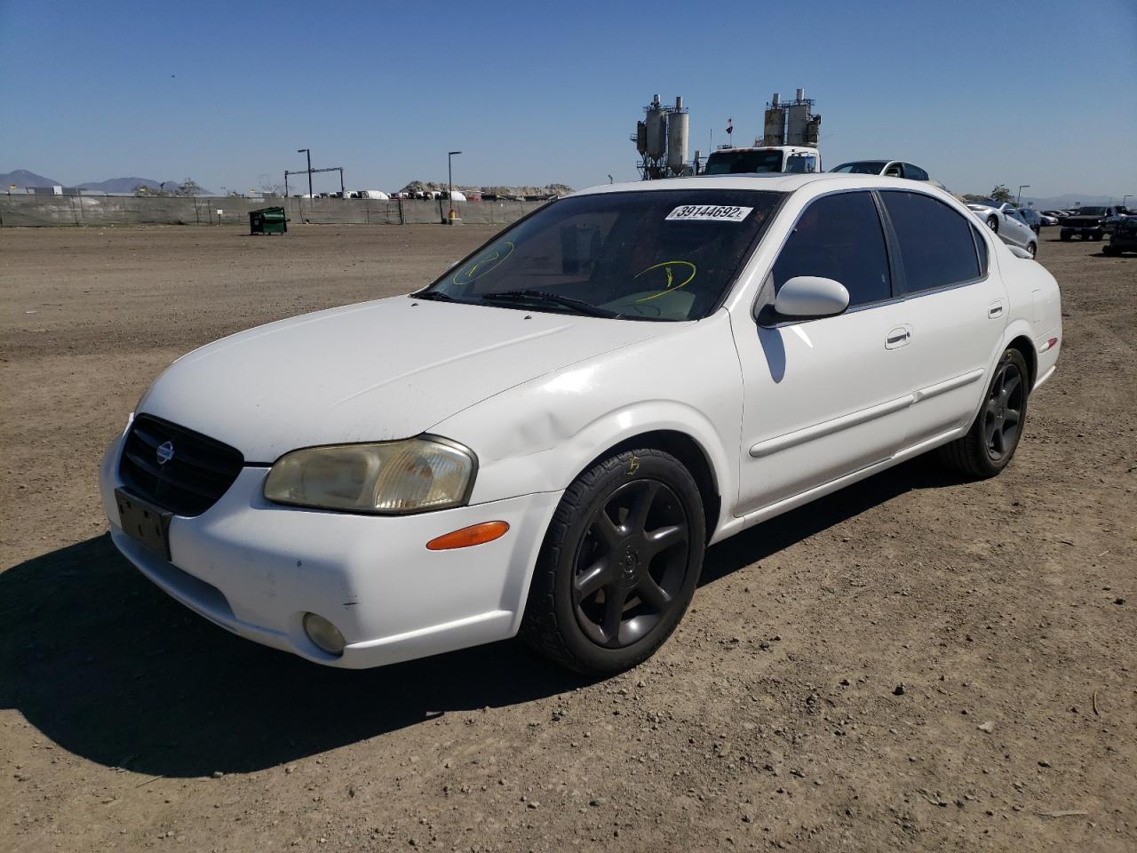 Photo 2 from auction – 2000 NISSAN MAXIMA GLE with VIN JN1CA31D2YT533381