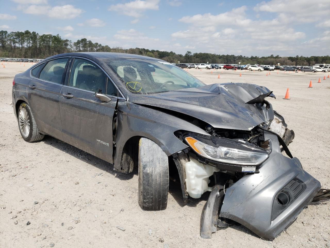 FORD FUSION TIT 2014 with VIN 3FA6P0RU8ER279013 - Photo from auction