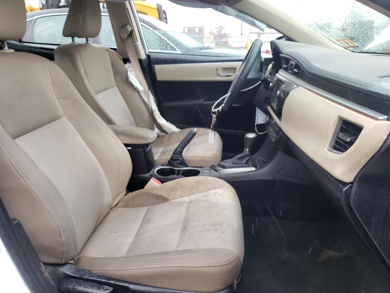 Photo 5 from auction – 2016 TOYOTA COROLLA L with VIN 2T1BURHE2GC552603