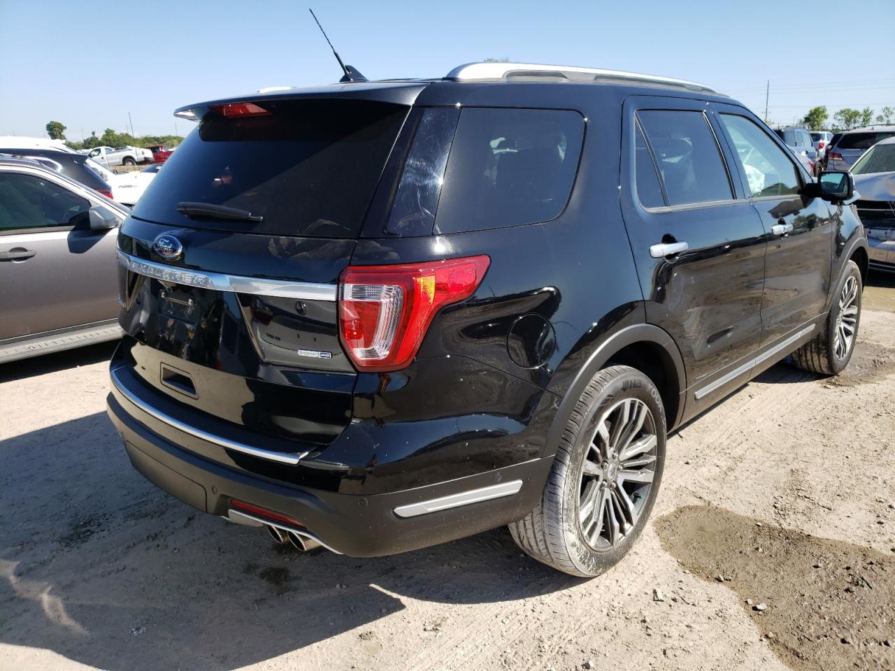 Photo 4 from auction – 2018 FORD EXPLORER P with VIN 1FM5K8HT1JGC07286
