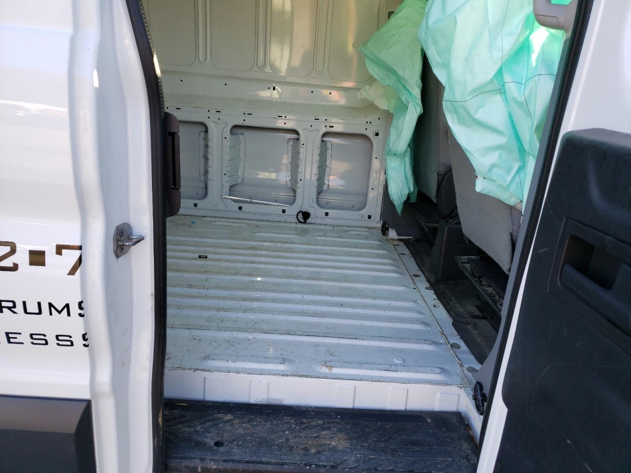 Photo 6 from auction – 2017 FORD TRANSIT T- with VIN 1FTYE1ZM6HKA08006