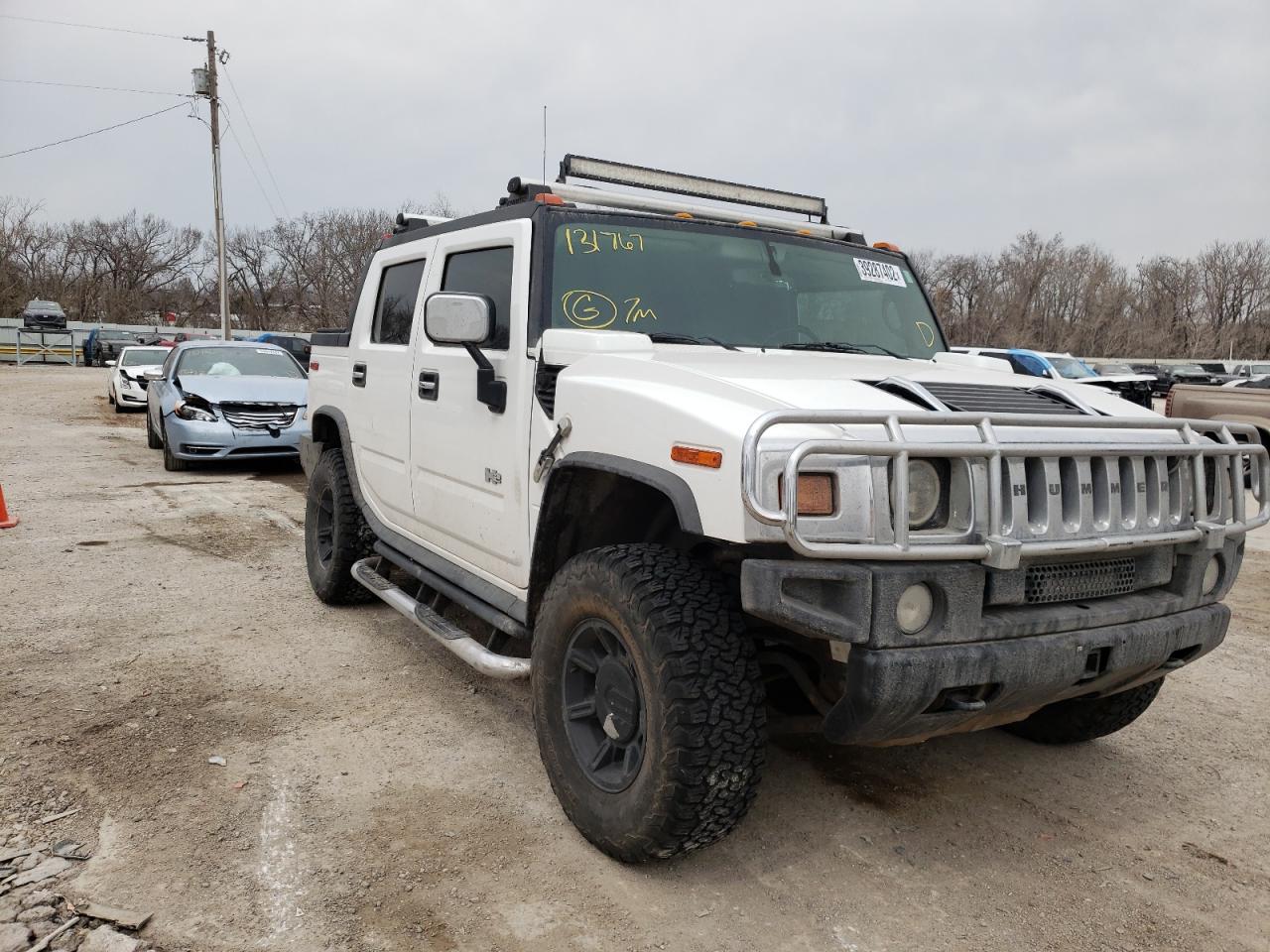 HUMMER H2 SUT 2005 with VIN 5GRGN22U75H131767 - Photo from auction