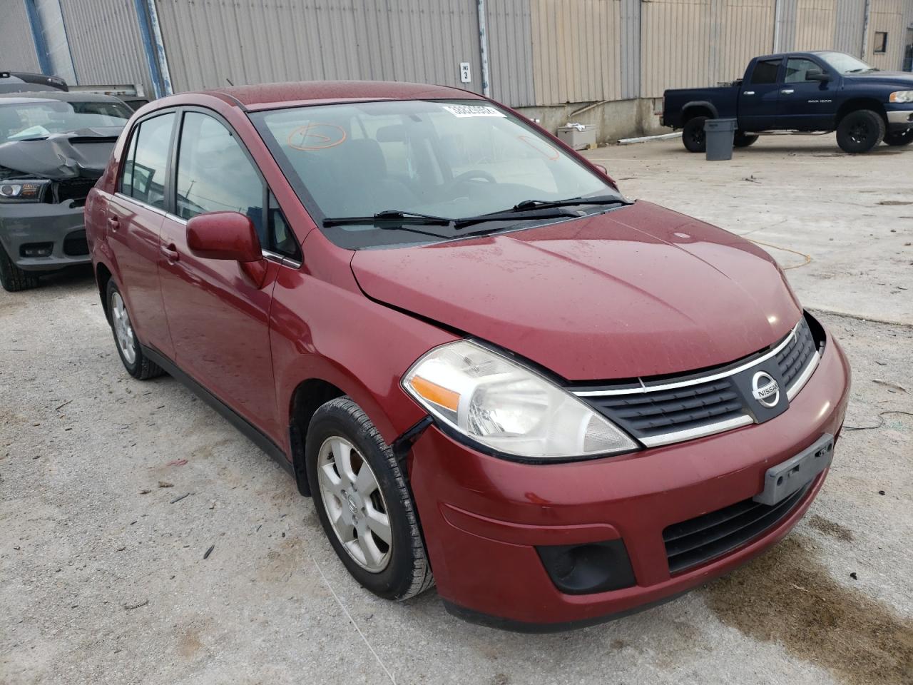 NISSAN VERSA S 2007 مع رقم تعريف المركبة 3N1BC11E27L446392 - صورة من المزاد