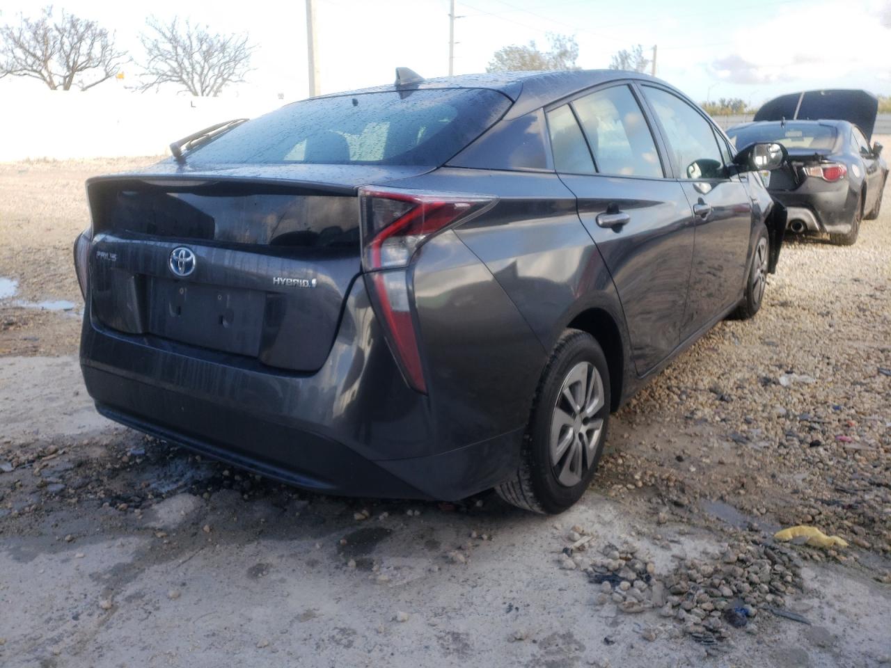 Photo 4 from auction – 2016 TOYOTA PRIUS with VIN JTDKARFU5G3003005
