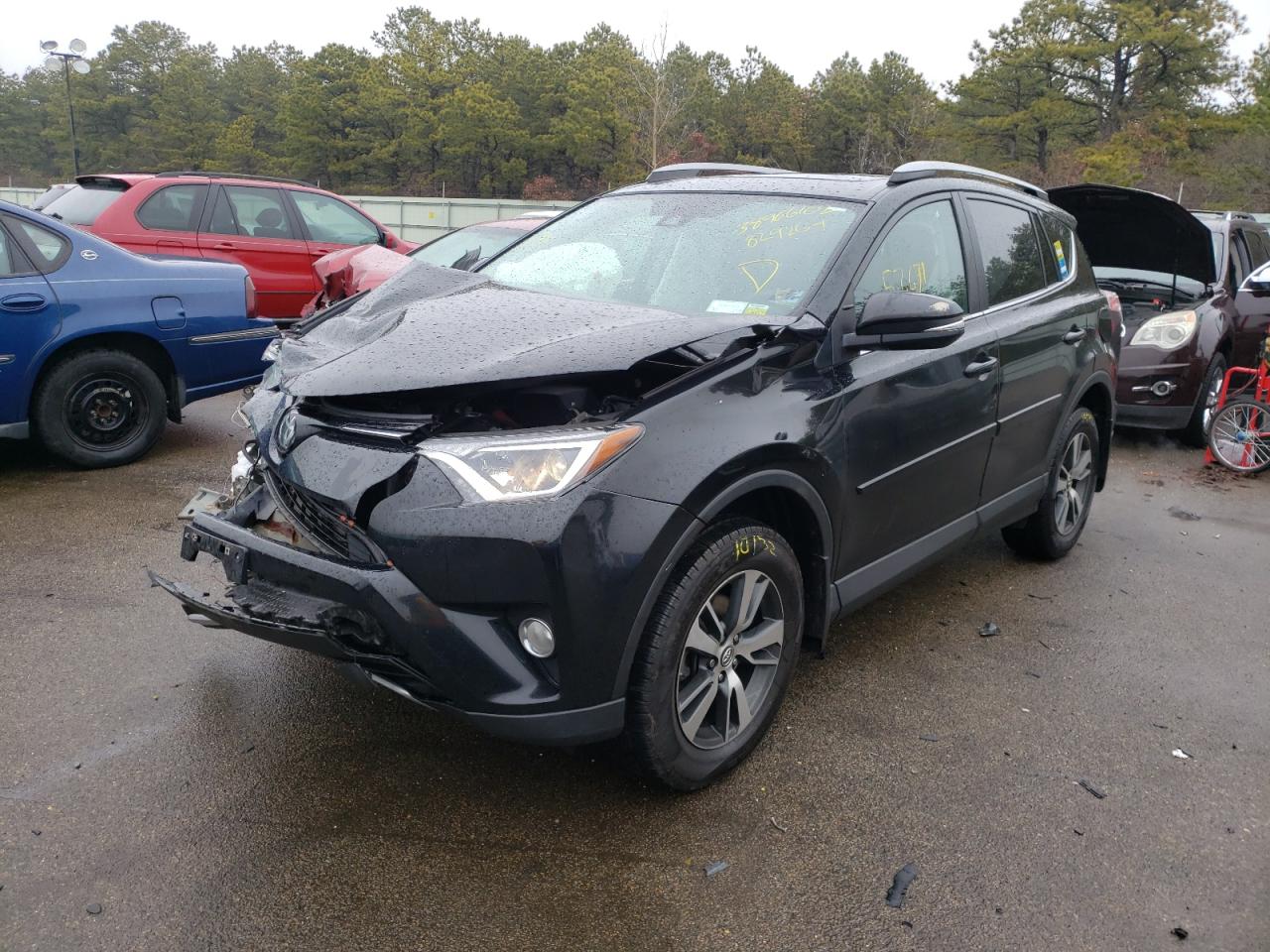 Photo 2 from auction – 2018 TOYOTA RAV4 ADVEN with VIN 2T3RFREV8JW829264