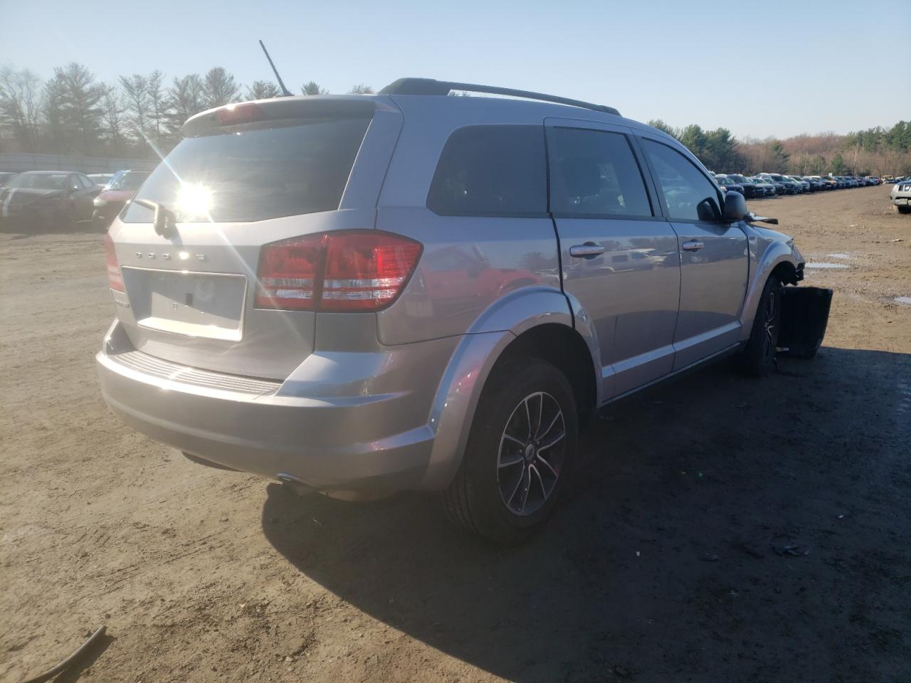 Photo 4 from auction – 2018 DODGE JOURNEY SE with VIN 3C4PDCAB0JT310710