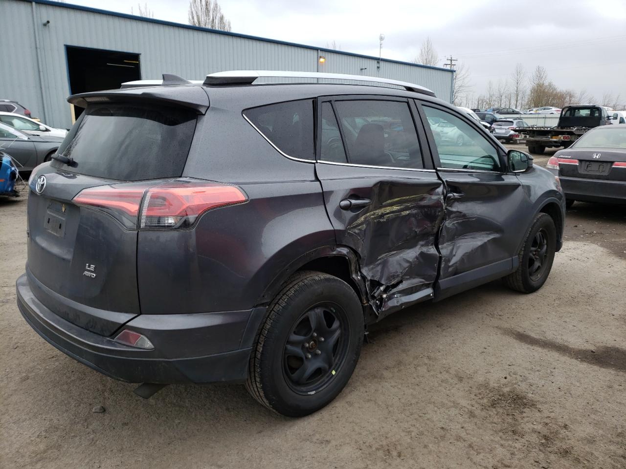 Photo 4 from auction – 2016 TOYOTA RAV4 LE with VIN 2T3BFREV6GW429634