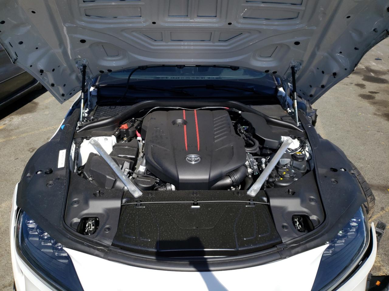 Photo 7 from auction – 2022 TOYOTA SUPRA BASE with VIN WZ1DB0C05NW047702