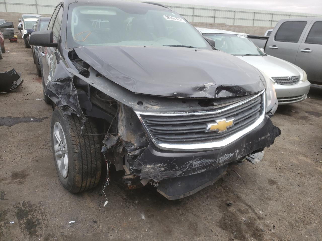 Photo 9 from auction – 2015 CHEVROLET TRAVERSE L with VIN 1GNKRFED0FJ138127