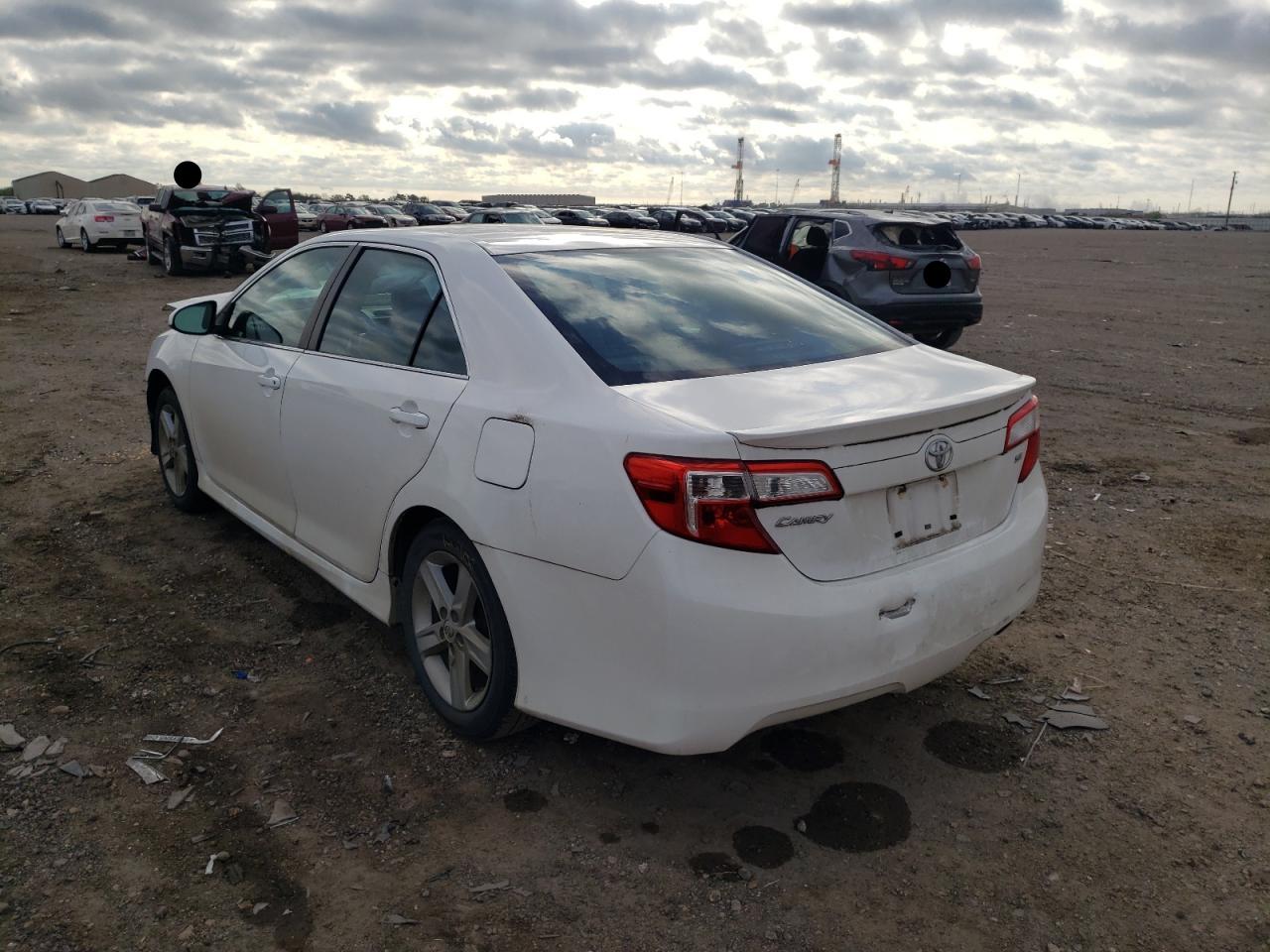 Photo 3 from auction – 2014 TOYOTA CAMRY L with VIN 4T1BF1FK2EU326321