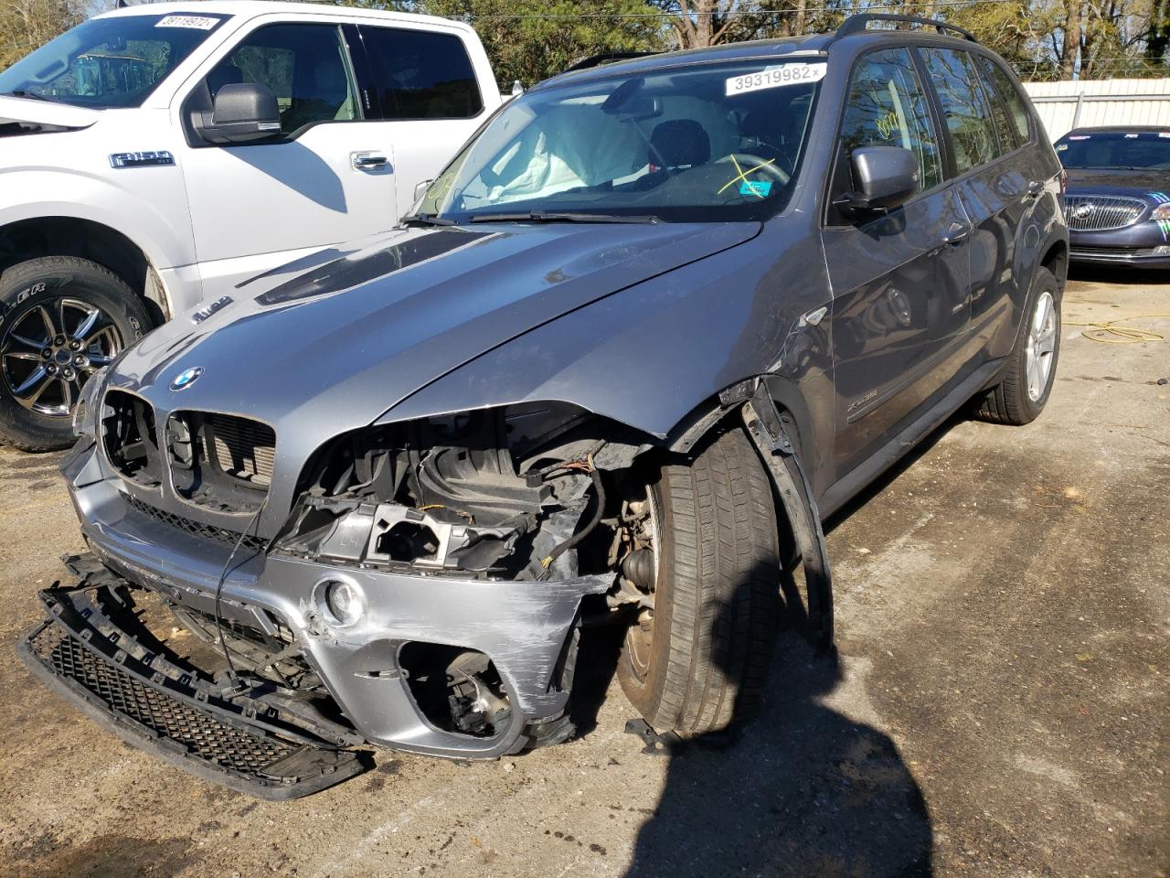 Photo 2 from auction – 2013 BMW X5 XDRIVE3 with VIN 5UXZV4C58D0G54890