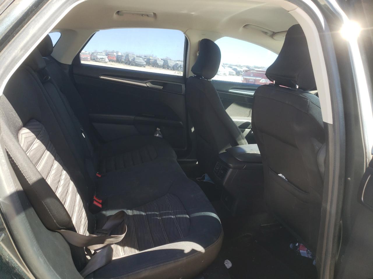 Photo 6 from auction – 2016 FORD FUSION SE with VIN 3FA6P0H70GR122476