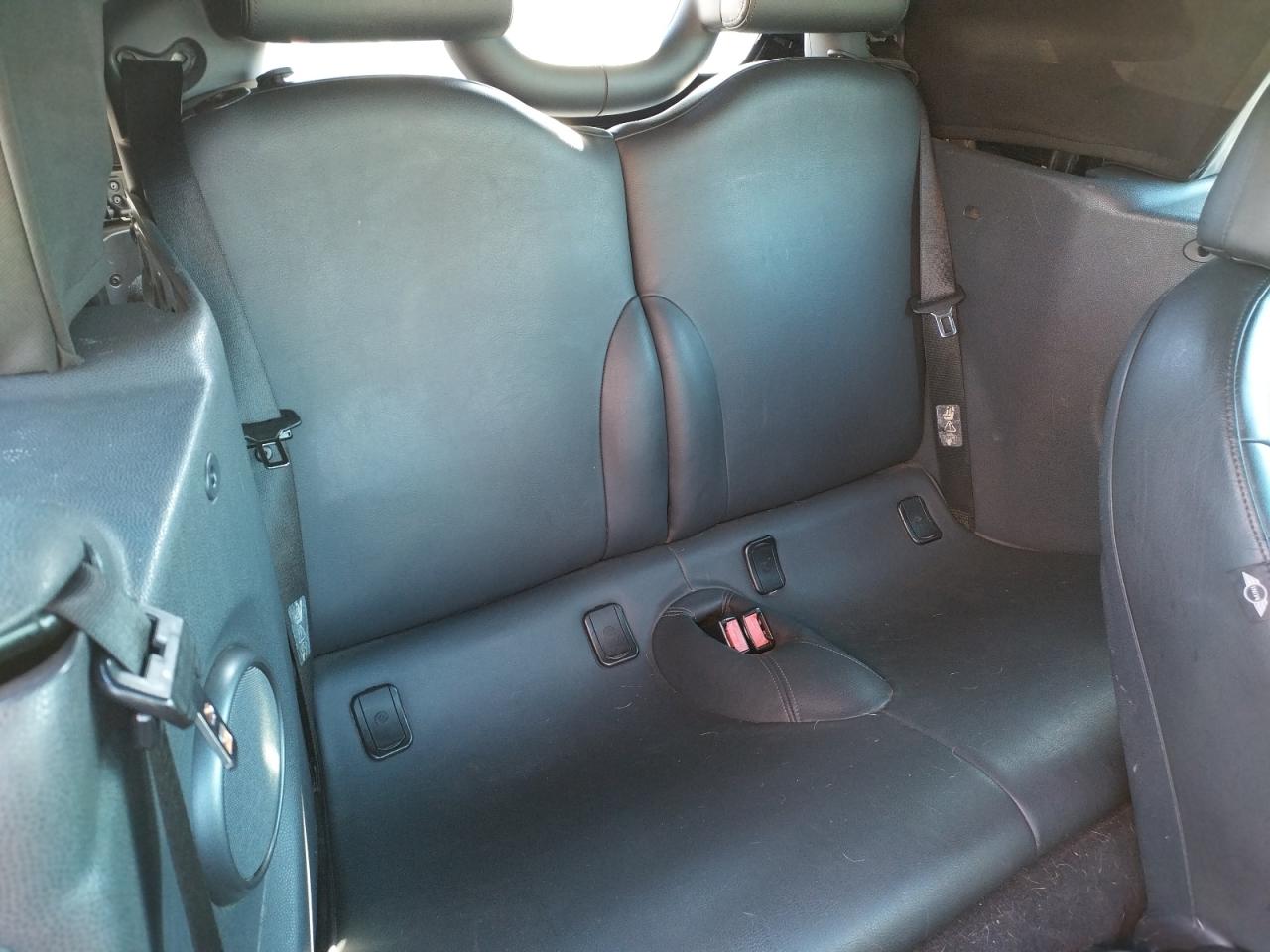 Photo 6 from auction – 2007 MINI COOPER S with VIN WMWRH33537TL95340