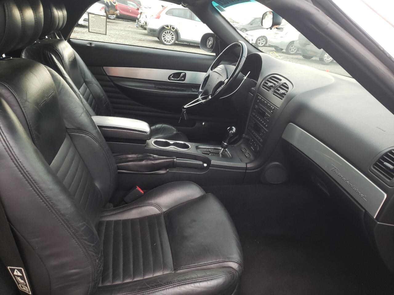 Photo 5 from auction – 2003 FORD THUNDERBIR with VIN 1FAHP60AX3Y101648