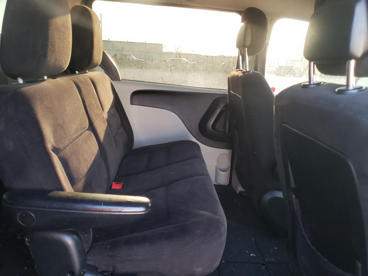 Photo 6 from auction – 2014 DODGE GRAND CARA with VIN 2C4RDGBG4ER473069