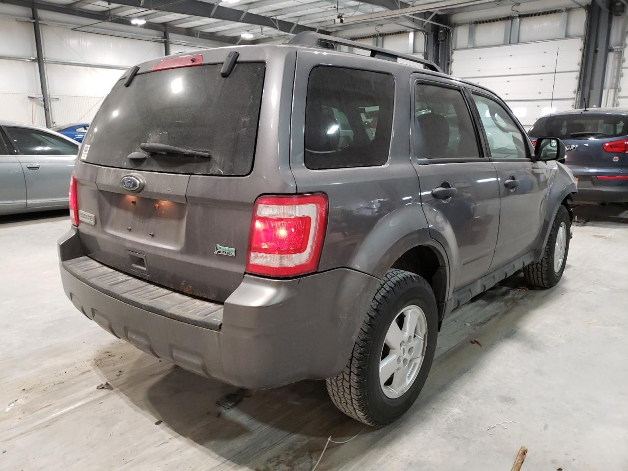 Photo 4 from auction – 2011 FORD ESCAPE XLT with VIN 1FMCU9DG7BKB25237