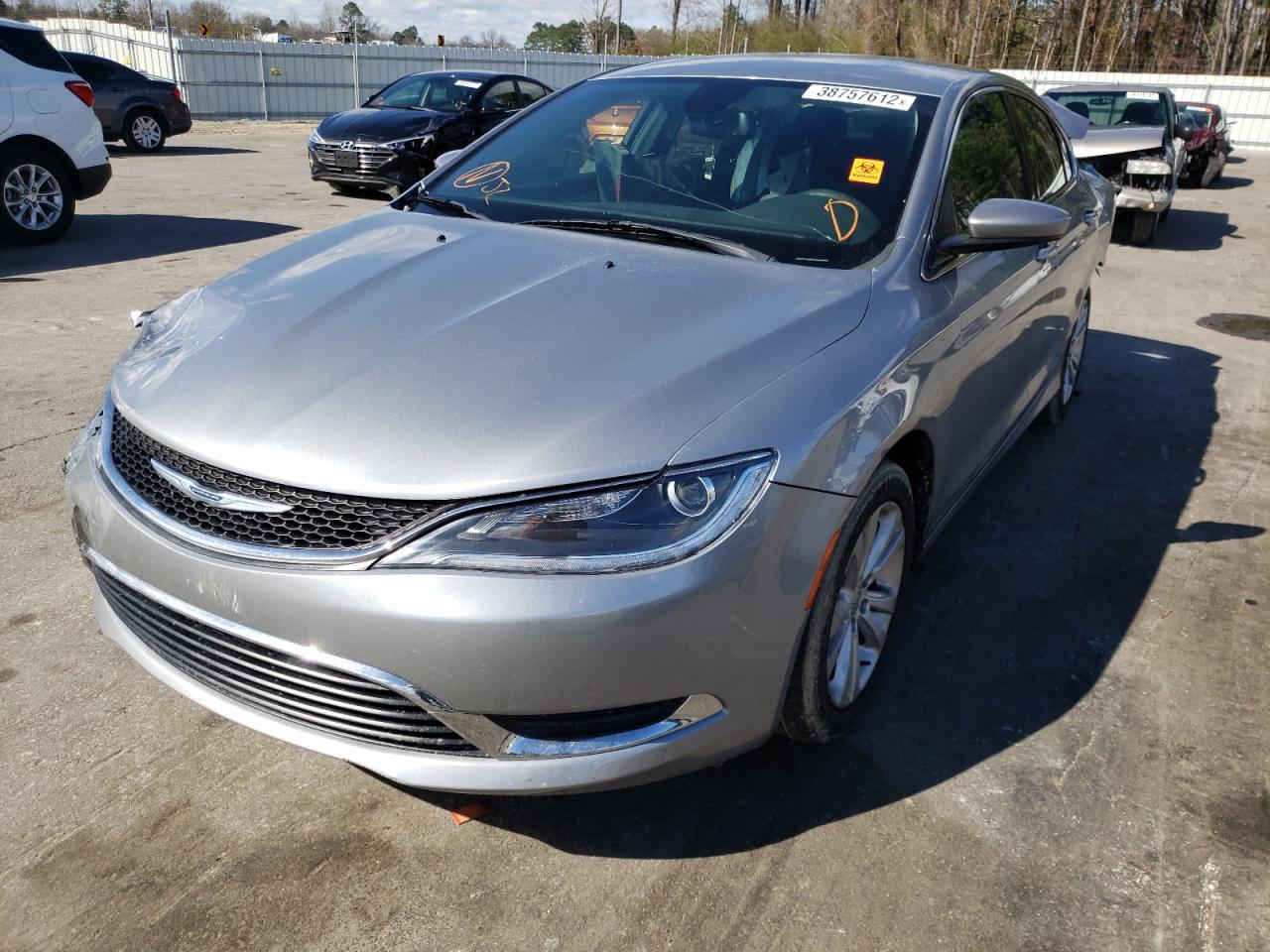 Photo 2 from auction – 2015 CHRYSLER 200 LIMITE with VIN 1C3CCCAB0FN760063