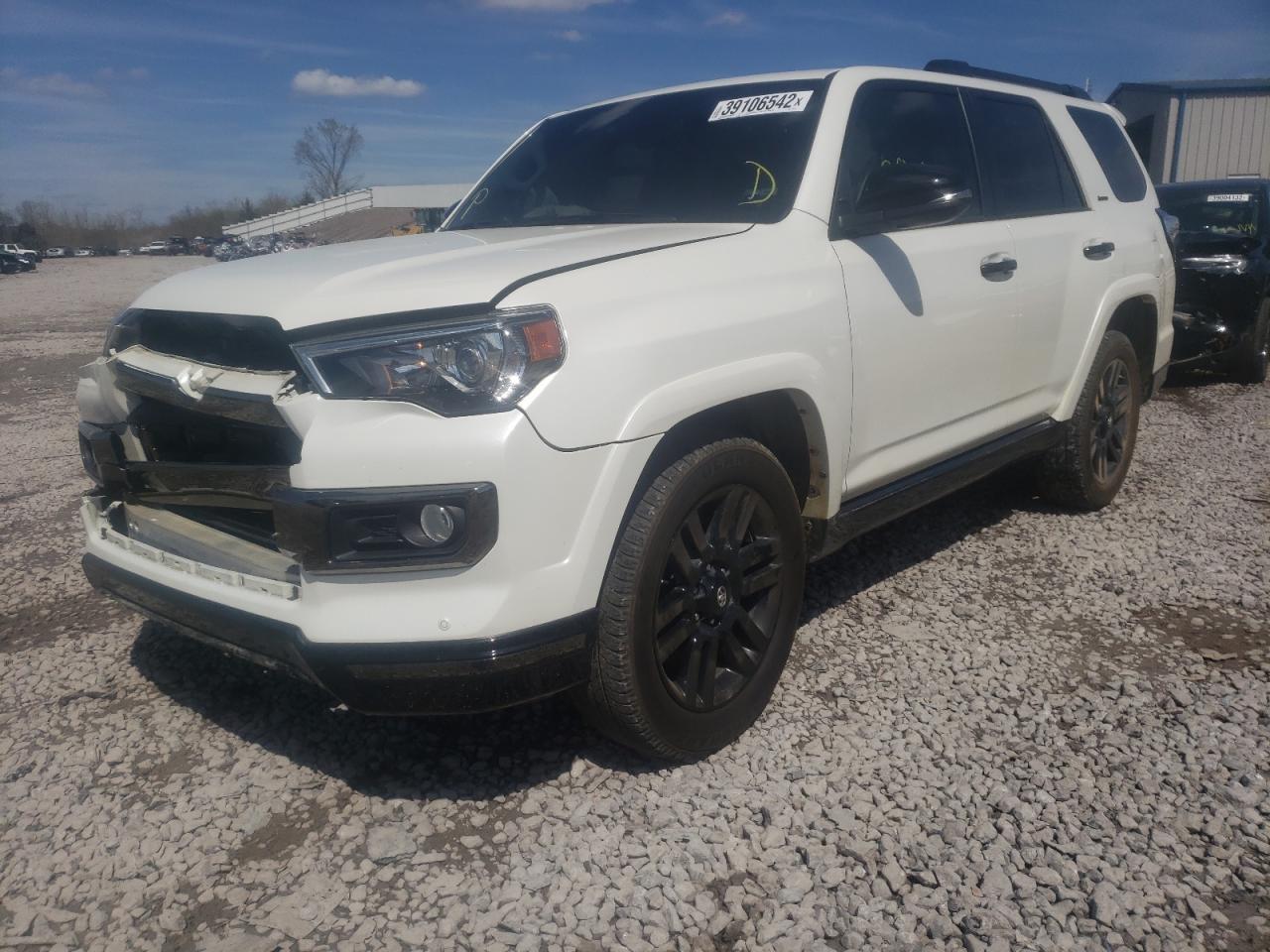 Photo 2 from auction – 2020 TOYOTA 4RUNNER SR with VIN JTEBU5JRXL5770555