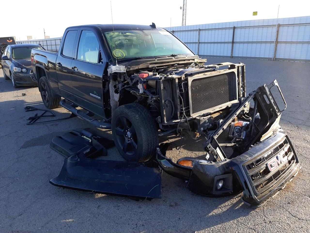 Photo 1 from auction – 2015 GMC SIERRA K15 with VIN 1GTV2TEC0FZ264957