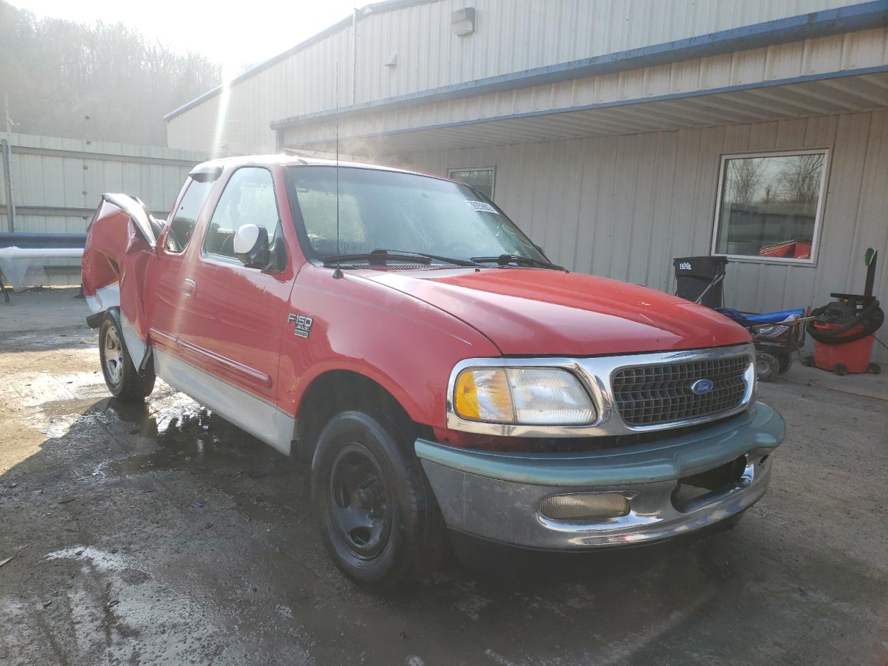 FORD F150 2000 with VIN 1FTRX17W7YNB19424 - Photo from auction
