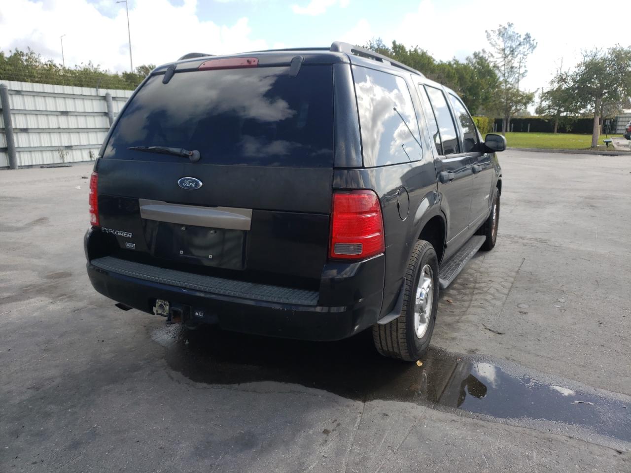 Photo 4 from auction – 2004 FORD EXPLORER X with VIN 1FMDU63K74ZA49036
