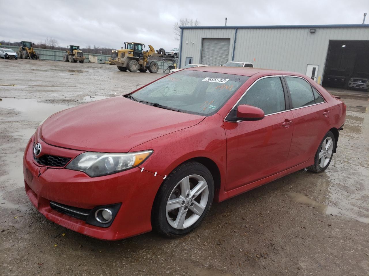 Photo 2 from auction – 2014 TOYOTA CAMRY L with VIN 4T1BF1FK8EU734631