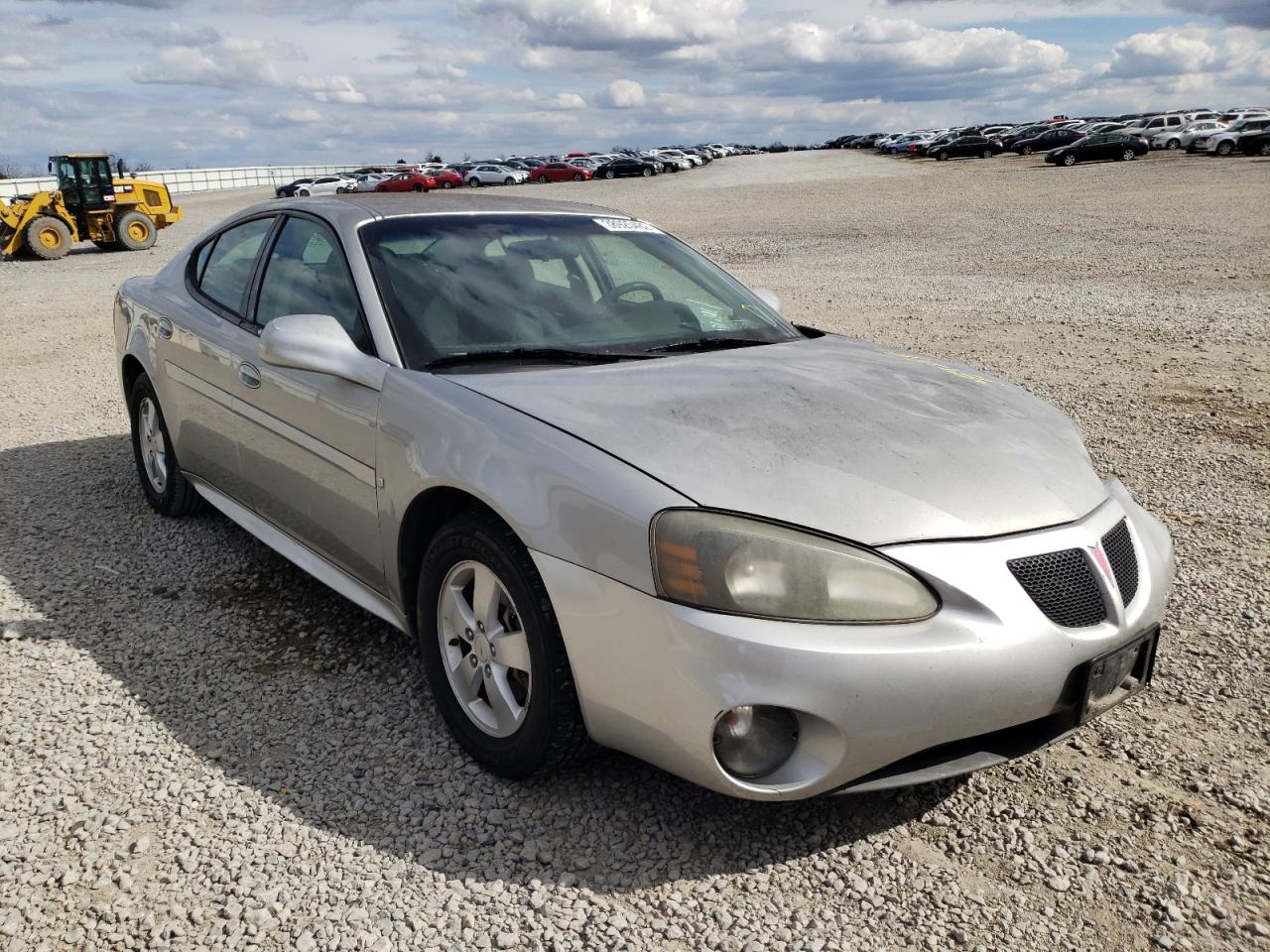PONTIAC GRAND PRIX 2008 with VIN 2G2WP552581155872 - Photo from auction