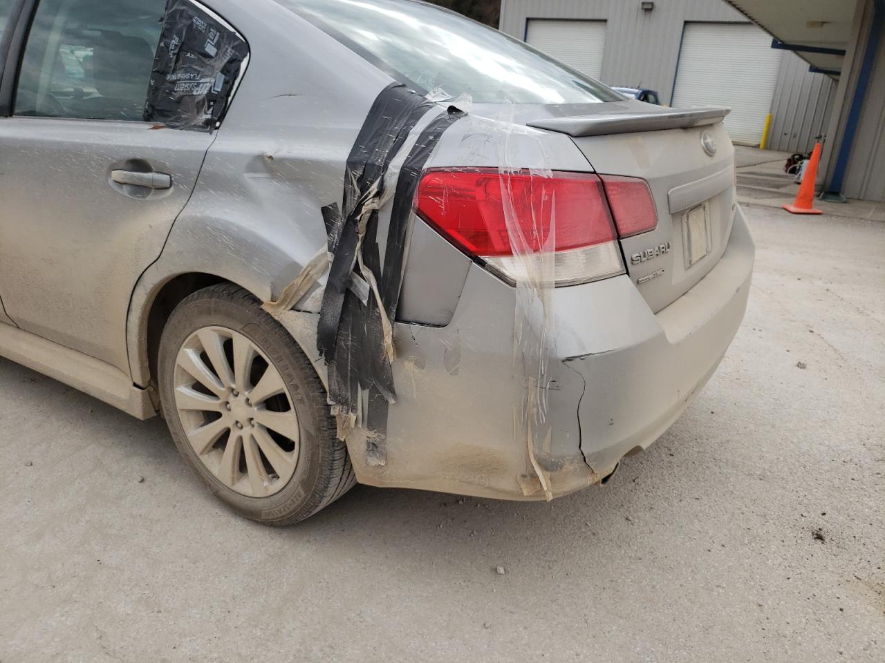 Photo 9 from auction – 2010 SUBARU LEGACY 2.5 with VIN 4S3BMCK66A3221408