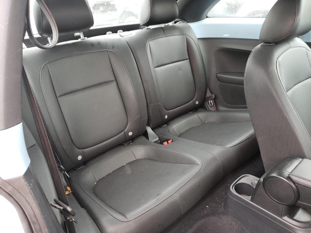 Photo 6 from auction – 2014 VOLKSWAGEN BEETLE with VIN 3VWJ17AT7EM654496