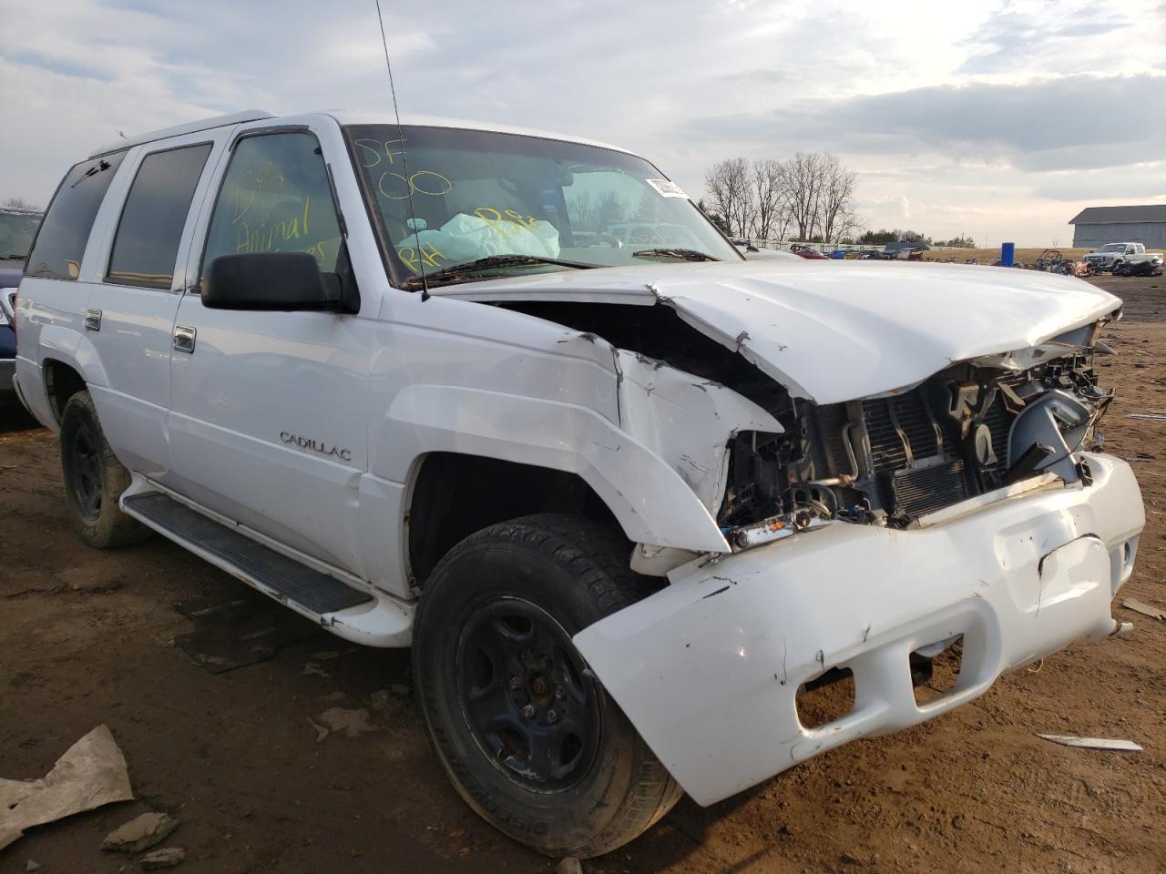 CADILLAC ESCALADE 2000 with VIN 1GYEK13R0YR158128 - Photo from auction