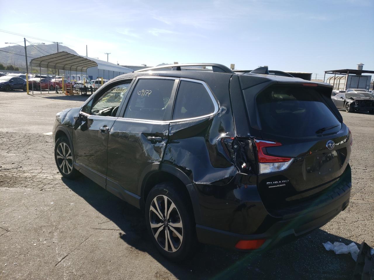 Photo 3 from auction – 2019 SUBARU FORESTER L with VIN JF2SKAUC4KH463777