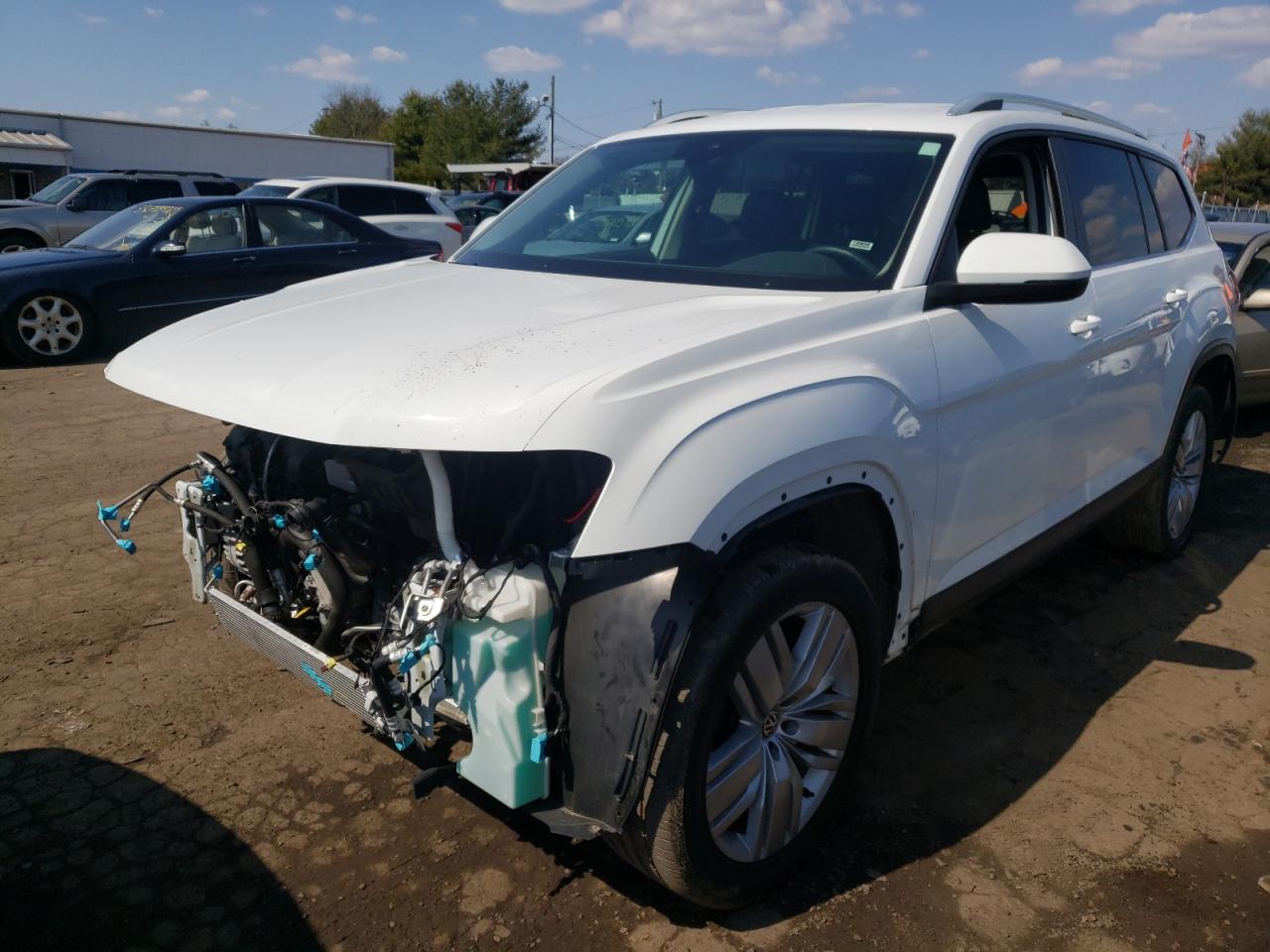 Photo 2 from auction – 2019 VOLKSWAGEN ATLAS SE with VIN 1V2UR2CA4KC596012