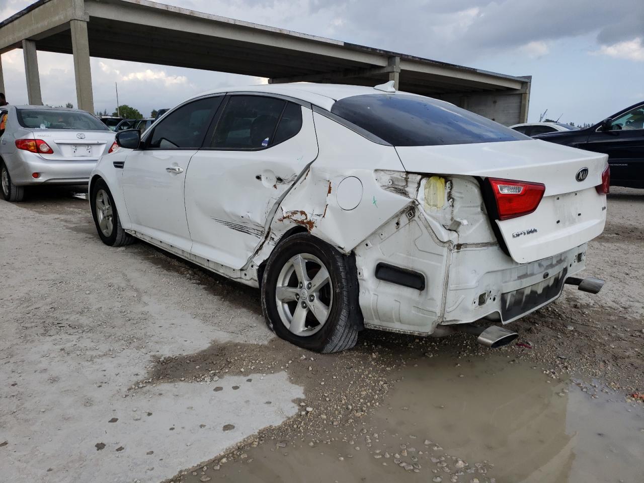 Photo 3 from auction – 2015 KIA OPTIMA LX with VIN KNAGM4A72F5572394