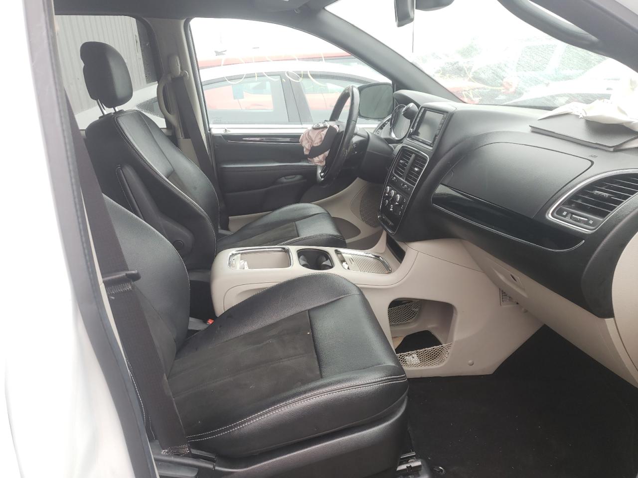 Photo 5 from auction – 2019 DODGE GRAND CARA with VIN 2C4RDGCG3KR776516