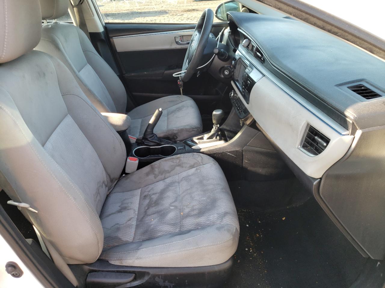 Photo 5 from auction – 2014 TOYOTA COROLLA L with VIN 2T1BURHEXEC199332