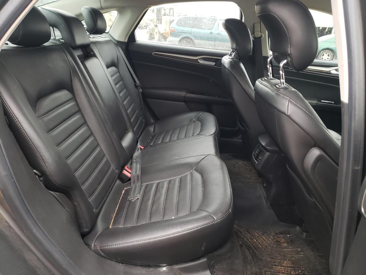 Photo 6 from auction – 2013 FORD FUSION SE with VIN 3FA6P0LU3DR249151
