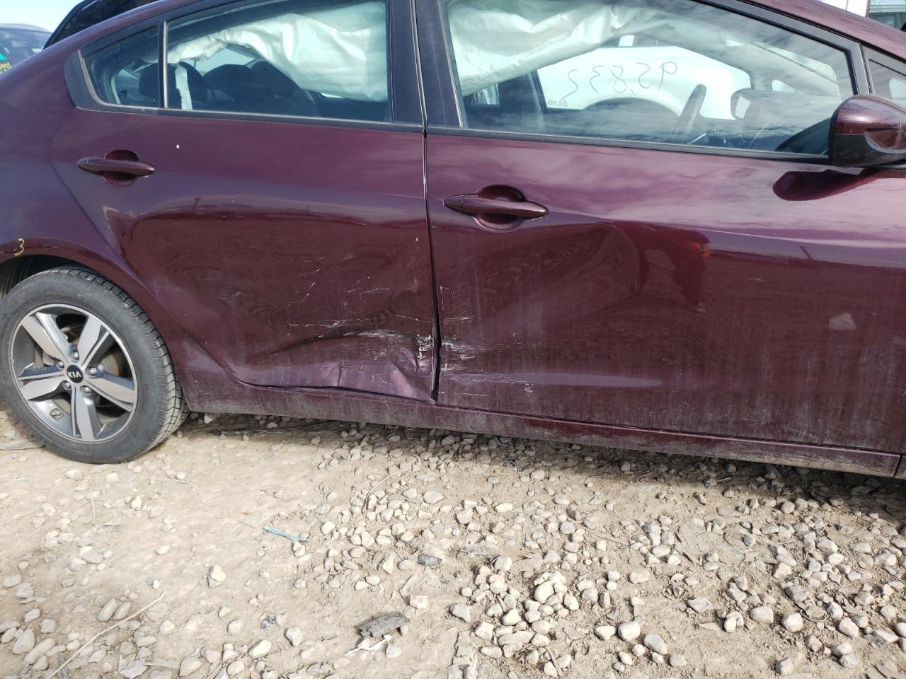 Photo 9 from auction – 2018 KIA FORTE LX with VIN 3KPFL4A77JE232480
