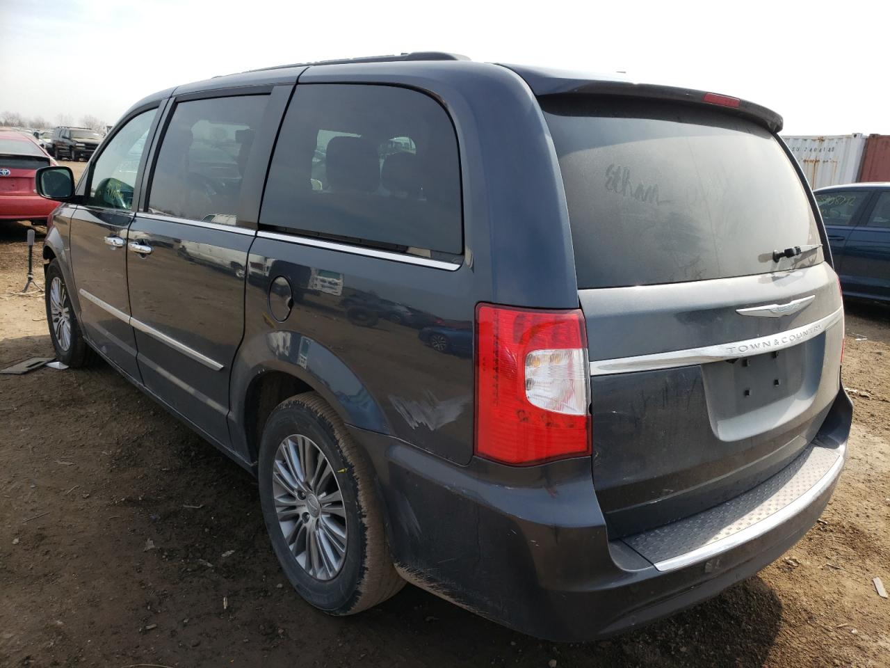 Photo 3 from auction – 2014 CHRYSLER TOWN & COU with VIN 2C4RC1CG2ER249622