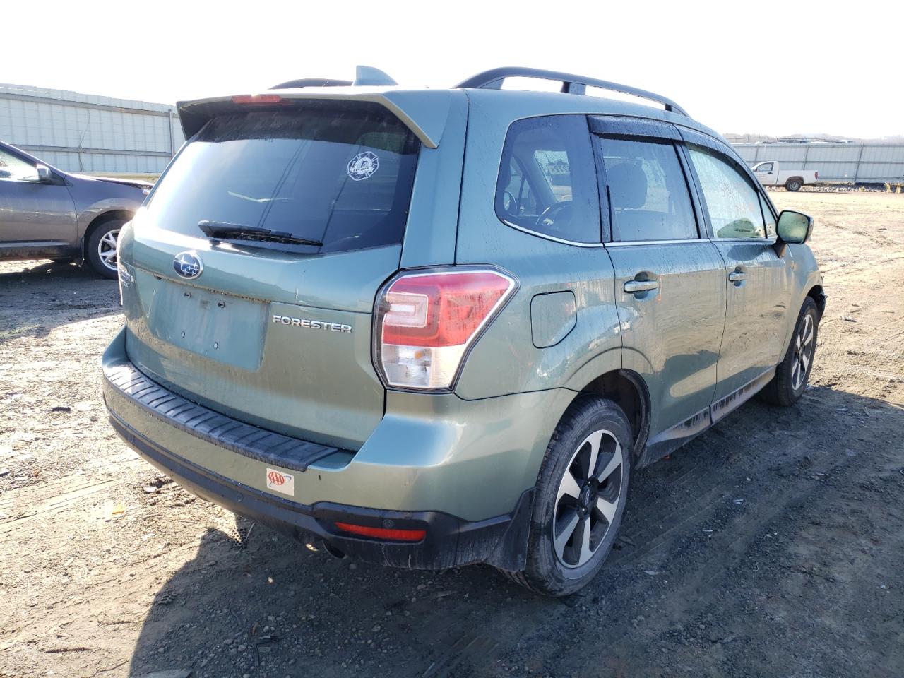 Photo 4 from auction – 2018 SUBARU FORESTER with VIN JF2SJARC4JH400978