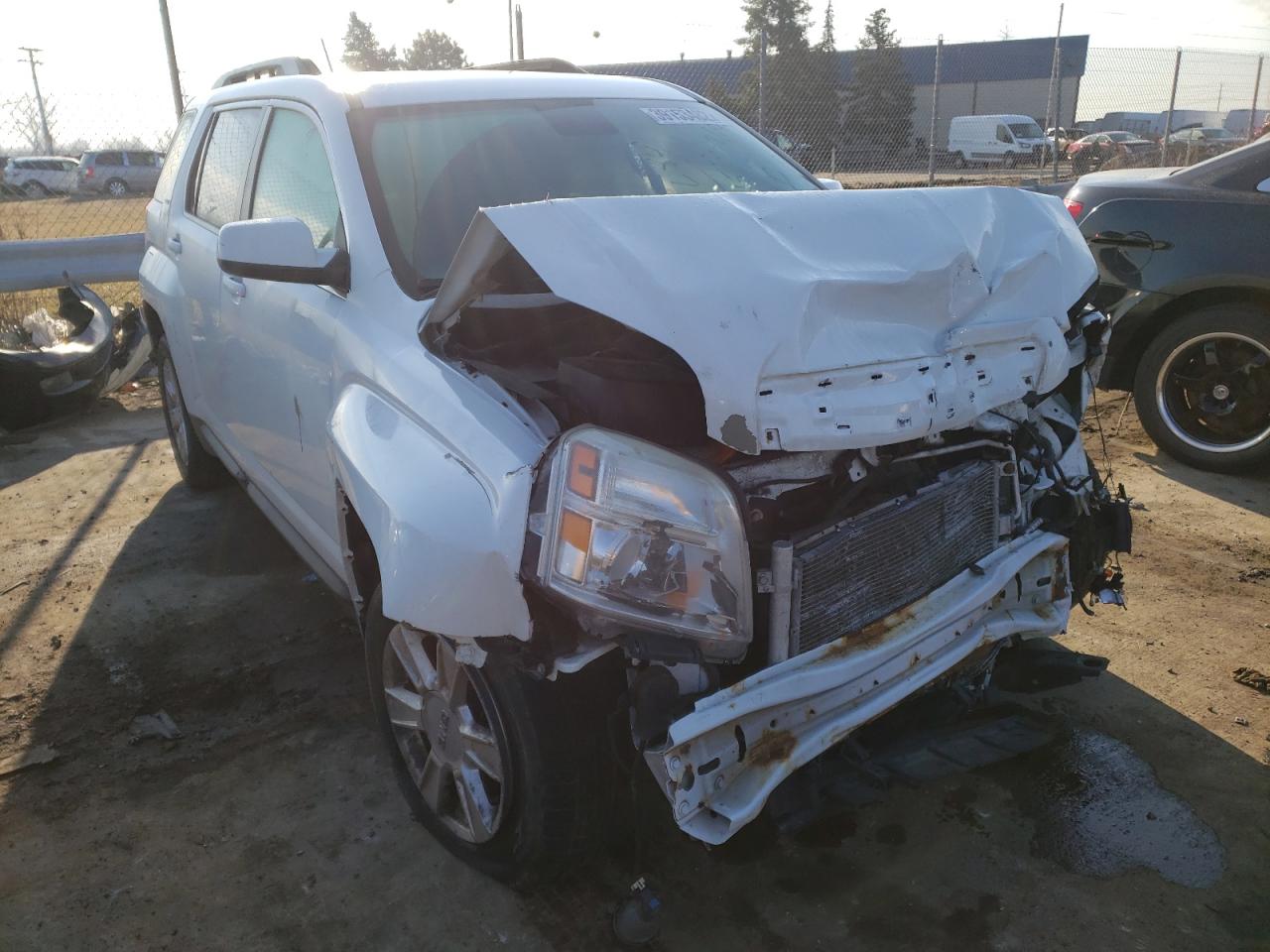 GMC TERRAIN SL 2013 con VIN 2GKFLUE38D6384512 - Foto de la subasta