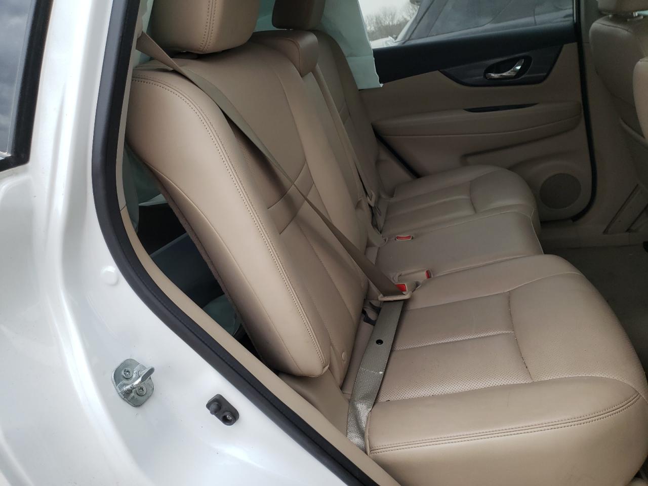 Photo 6 from auction – 2014 NISSAN ROGUE S with VIN 5N1AT2MT0EC760605