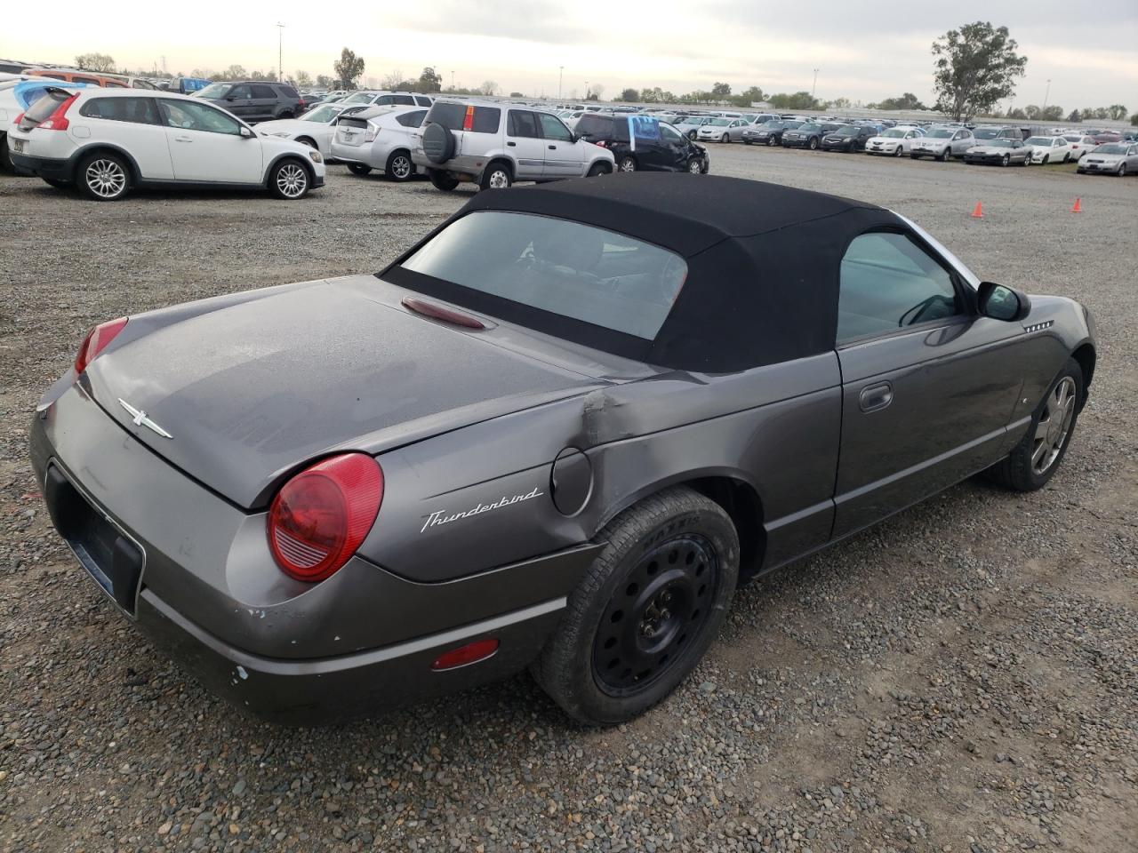 صورة رقم 9 من المزاد - 2003 FORD THUNDERBIR مع VIN 1FAHP60AX3Y101648