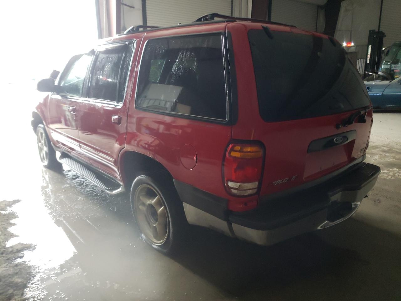 Фото 3 с аукциона – 1999 FORD EXPLORER с VIN 1FMZU34E1XZA58655