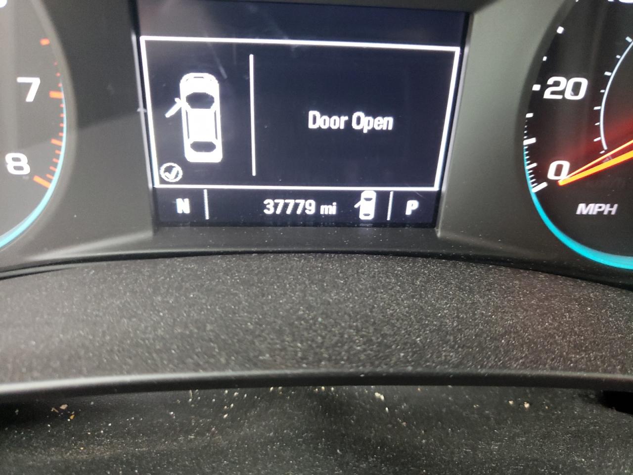 Photo 13 from auction – 2019 CHEVROLET MALIBU LT with VIN 1G1ZD5ST5KF205113